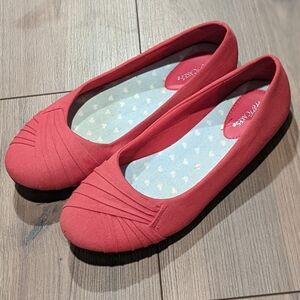 Hot Cakes Vibrant Red Flats - Sz 9M